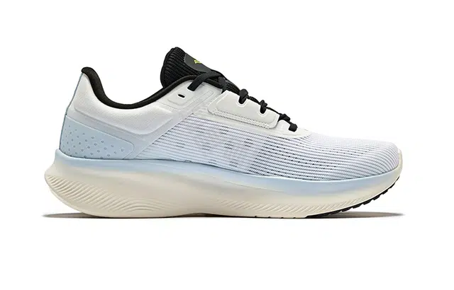 Saucony Vessel