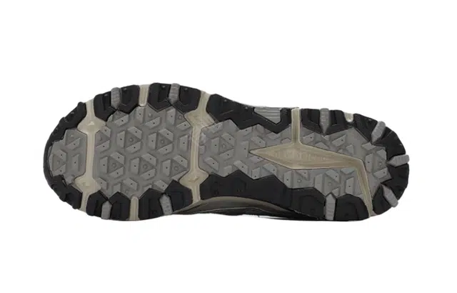 New Balance 410 Silver