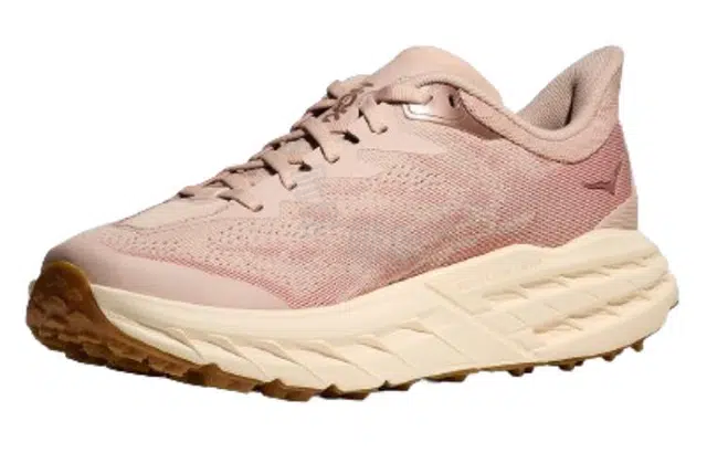 HOKA ONE ONE