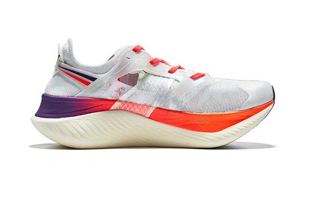 Saucony Endorphin Elite