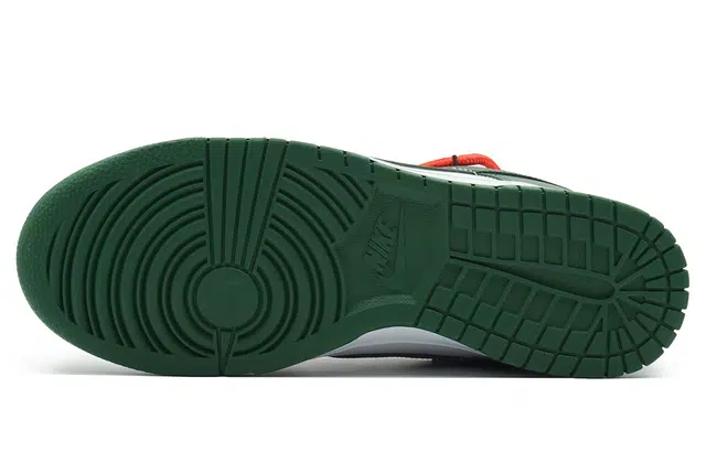 Nike Dunk vibe 520