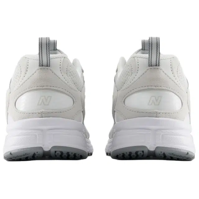 New Balance 408
