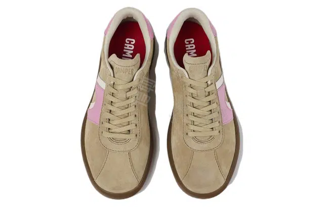 CAMPER