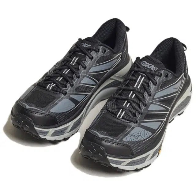 HOKA ONE ONE