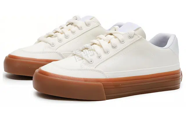PUMA Court Classic