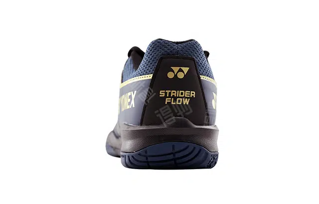 YONEX