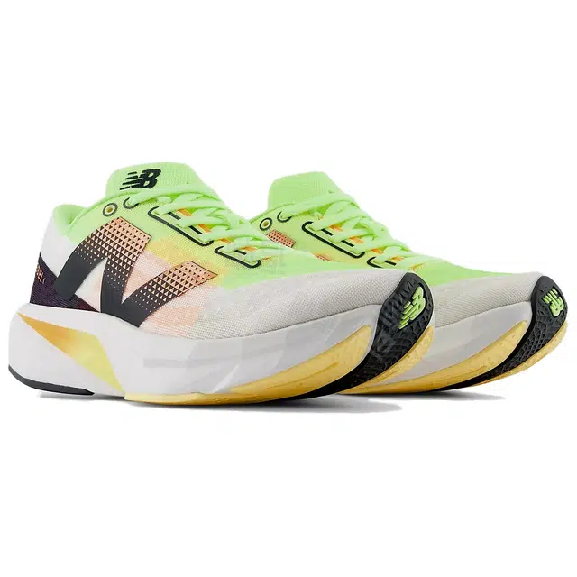 New Balance FuelCell Rebel V4