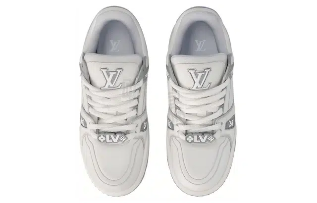 LOUIS VUITTON Trainer Maxi
