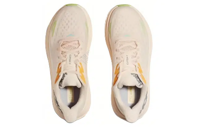 HOKA ONE ONE