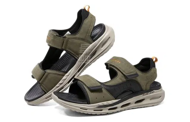 Skechers