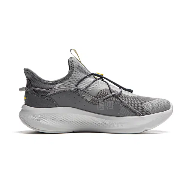LiNing slip on