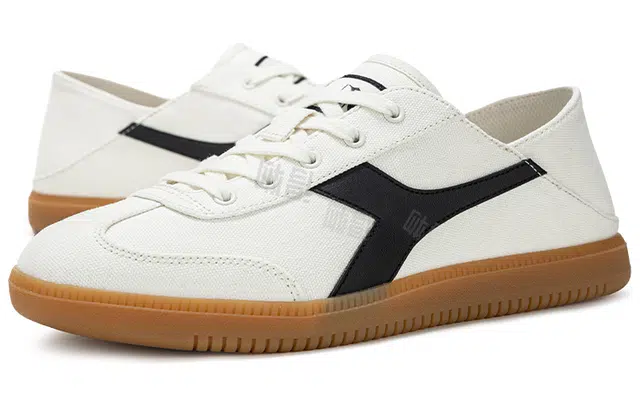 diadora