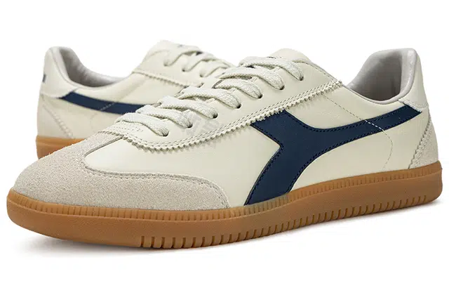 diadora