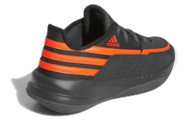 adidas Front Court