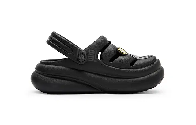 Champion Campus Sandal Yoshi 1 diy