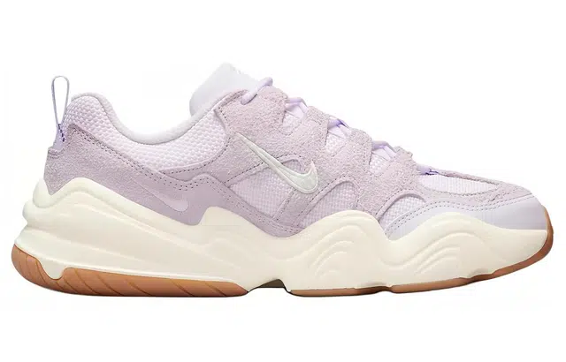 Nike Tech Hera