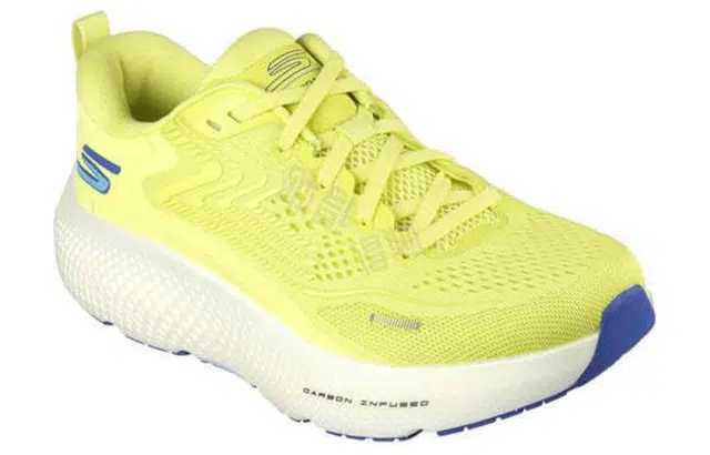 Skechers Go Run Max Road 6