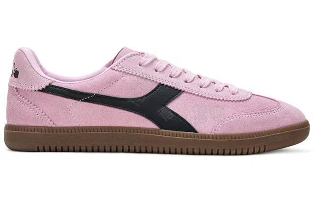 diadora