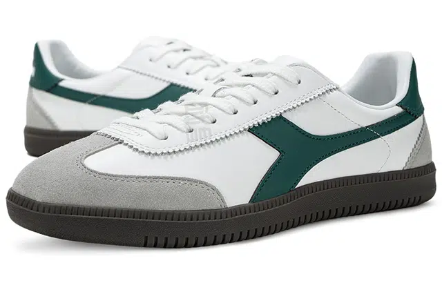 diadora