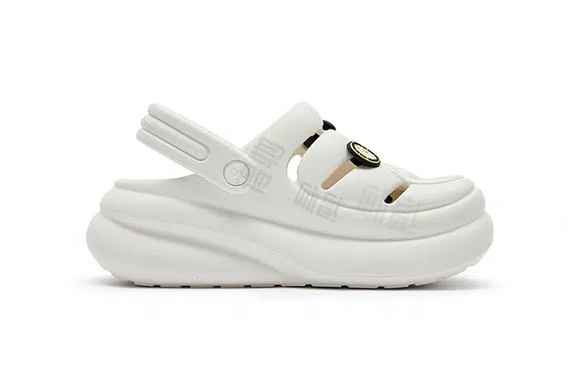 Champion Campus Sandal Yoshi 1 diy