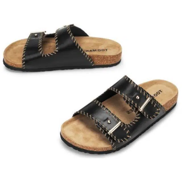 TOOMANYSHOES