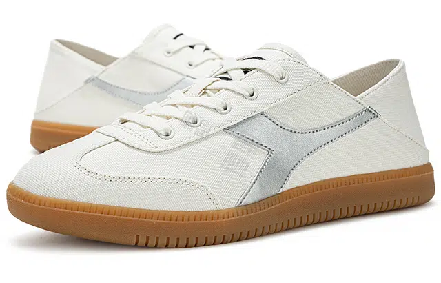diadora