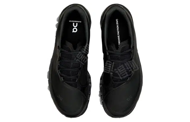 POST ARCHIVE FACTION x On Cloudmonster 2