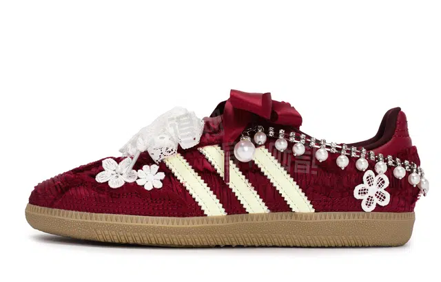 Caroline Hu x adidas originals SAMBA OG 811