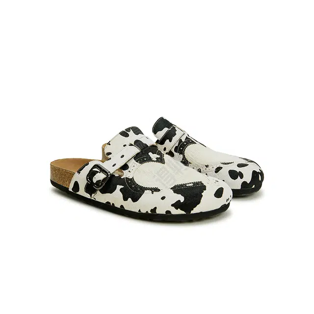 CONP Conp For Sun HeartClosed-Toe Slides