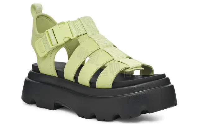 UGG Cora