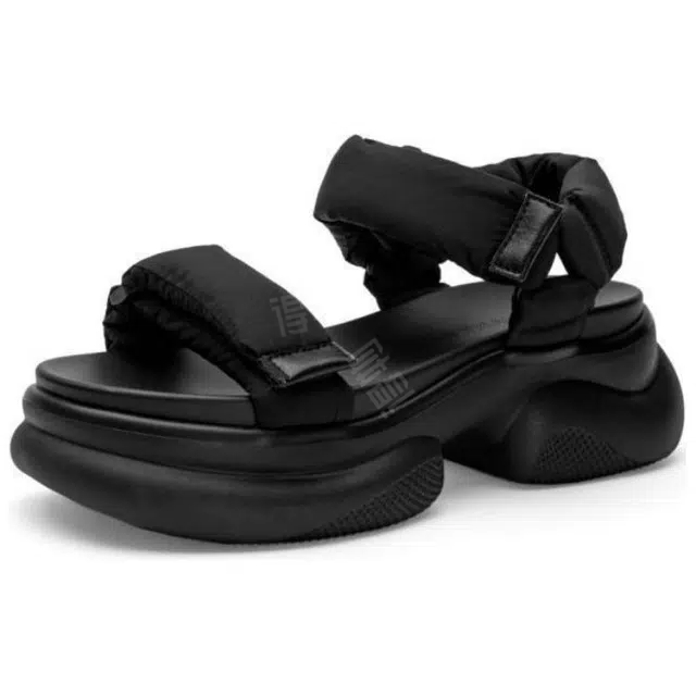TOOMANYSHOES