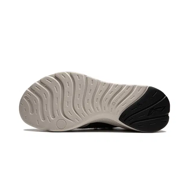 LiNing slip on