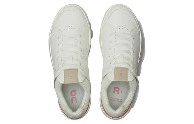 x On CourtTHE ROGER