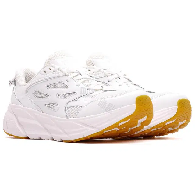 HOKA ONE ONE Clifton L Athletics