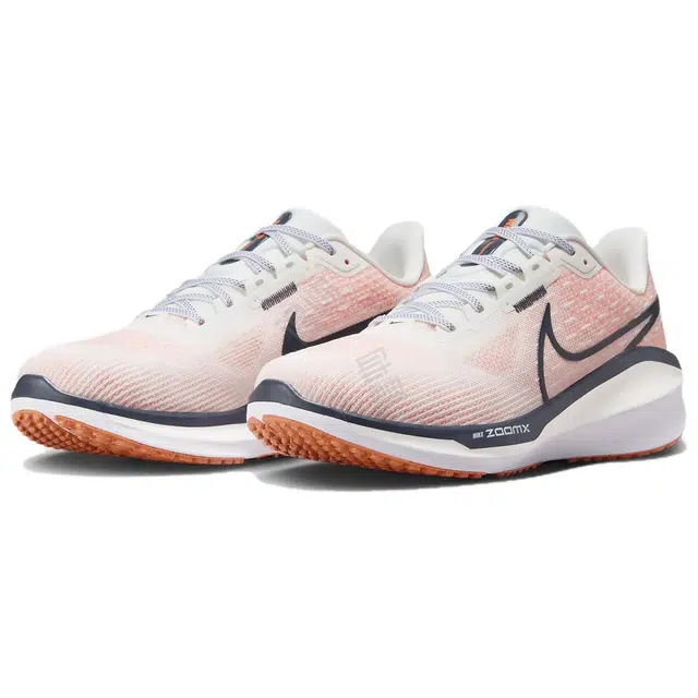 Nike Air Zoom Vomero 17
