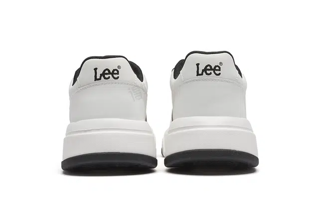 Lee