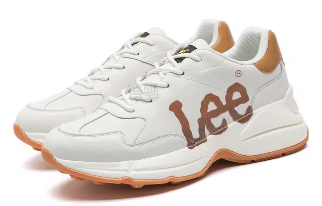 Lee