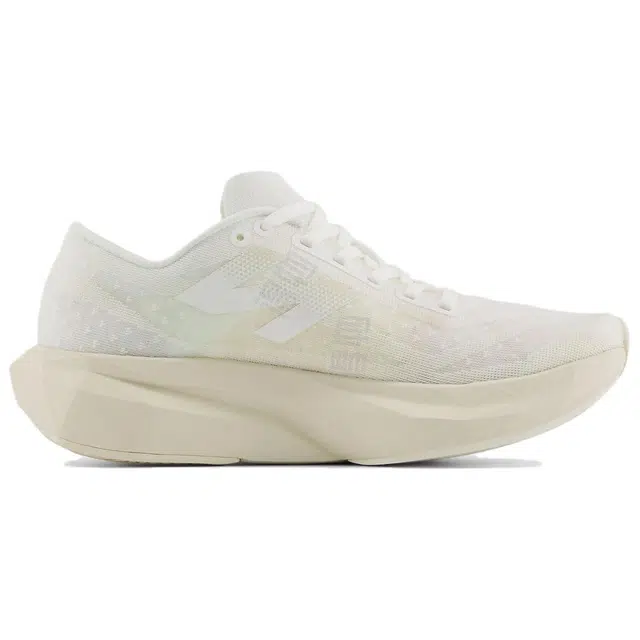 New Balance FuelCell Rebel V4