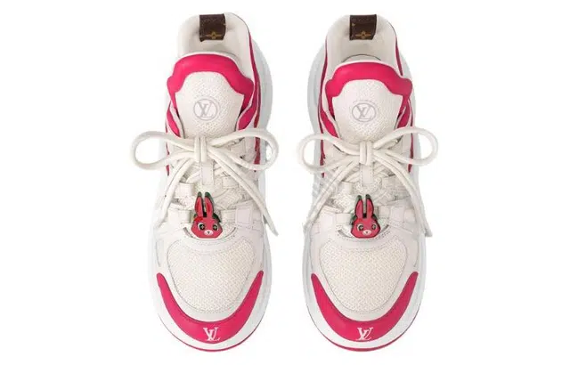 LOUIS VUITTON Archlight 1.0