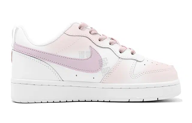 Nike Court Borough Low 520