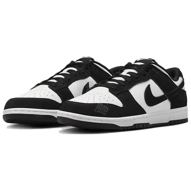 Nike Dunk Low Retro SE Suede Panda
