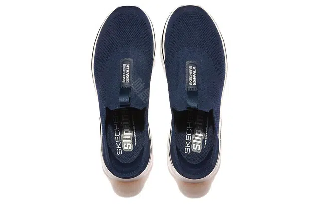 Skechers Go Walk 7