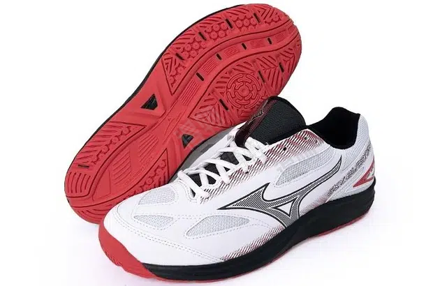 Mizuno Blast