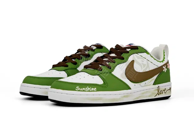 Nike Court Borough Low 520