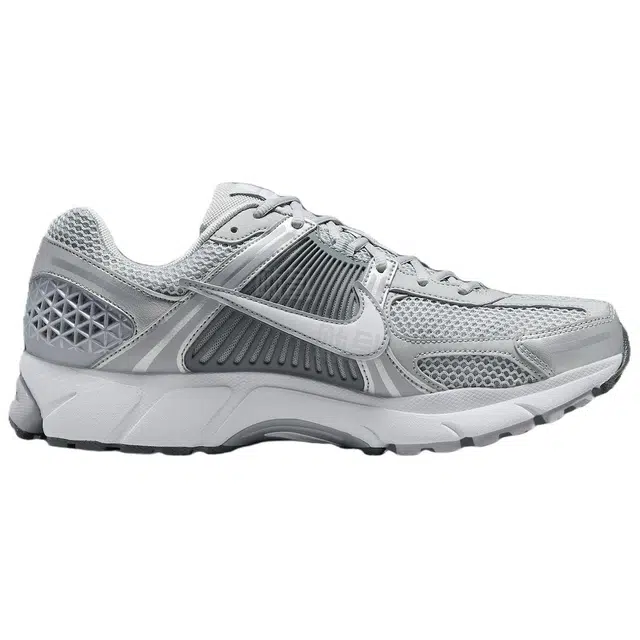 Nike Air Zoom Vomero 5