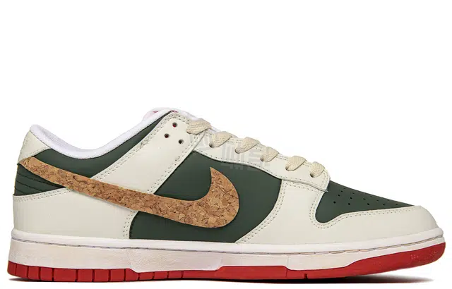 Nike Dunk AWG 520