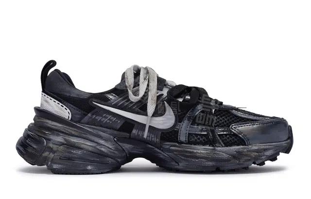 Nike V2K Run 811