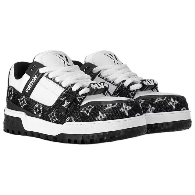 LOUIS VUITTON Trainer Maxi