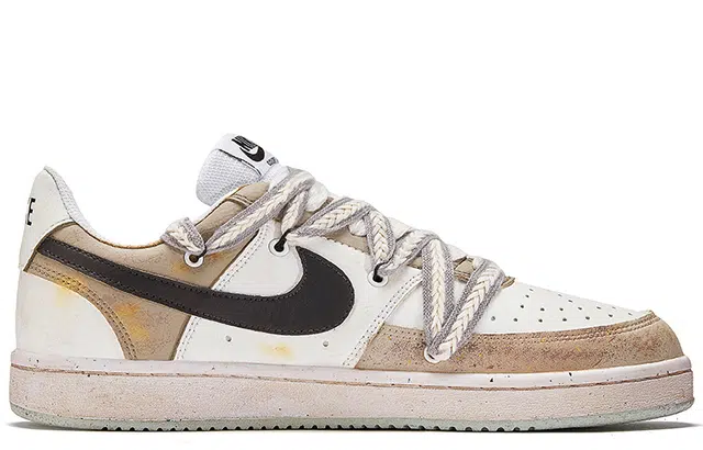 Nike Court Borough Low