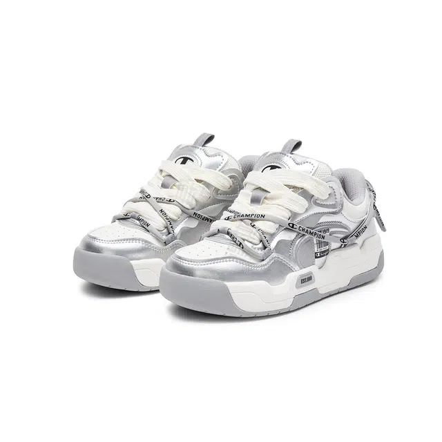 Champion Essentials Live Skate DIY